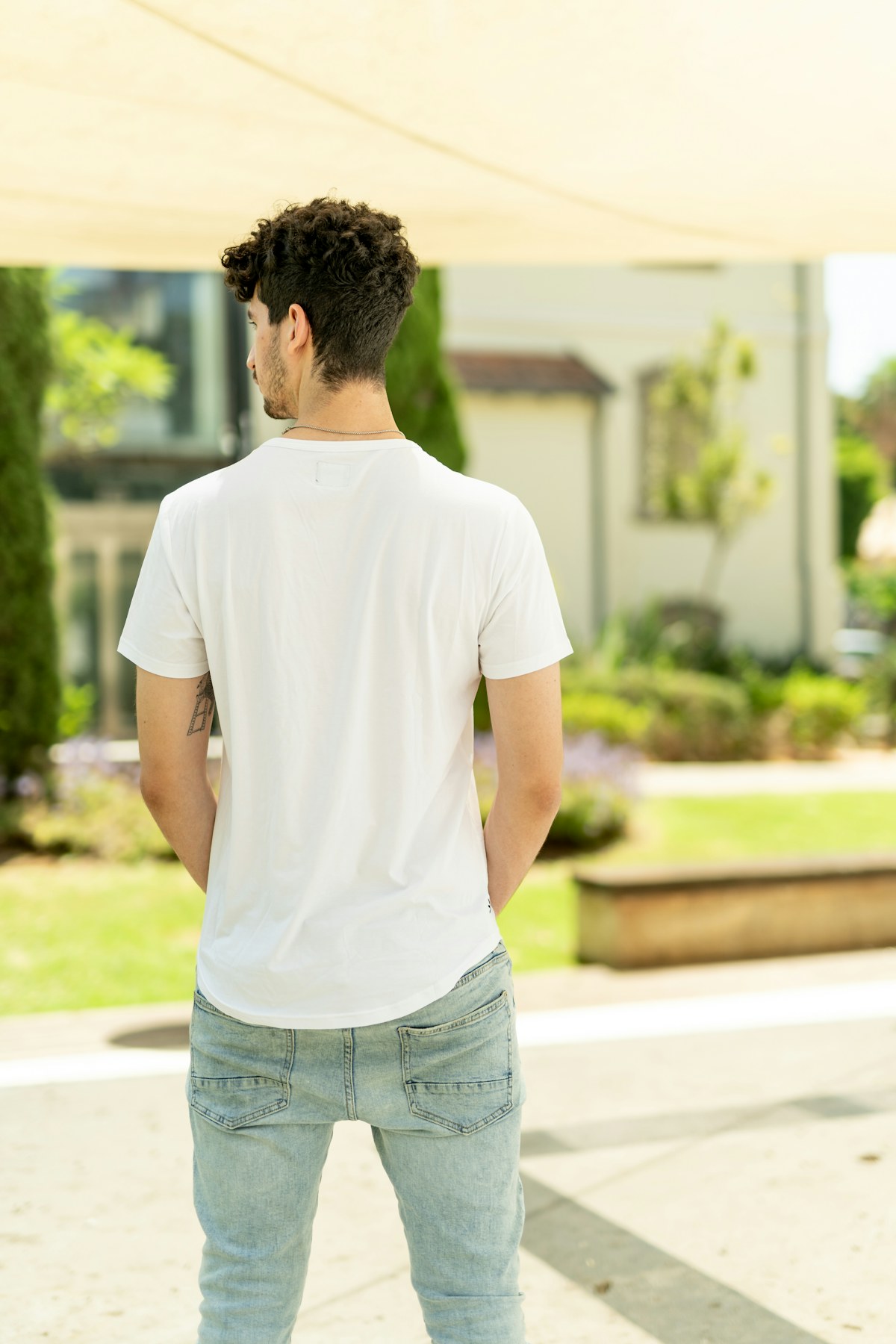 Everyday Tee — Chalk