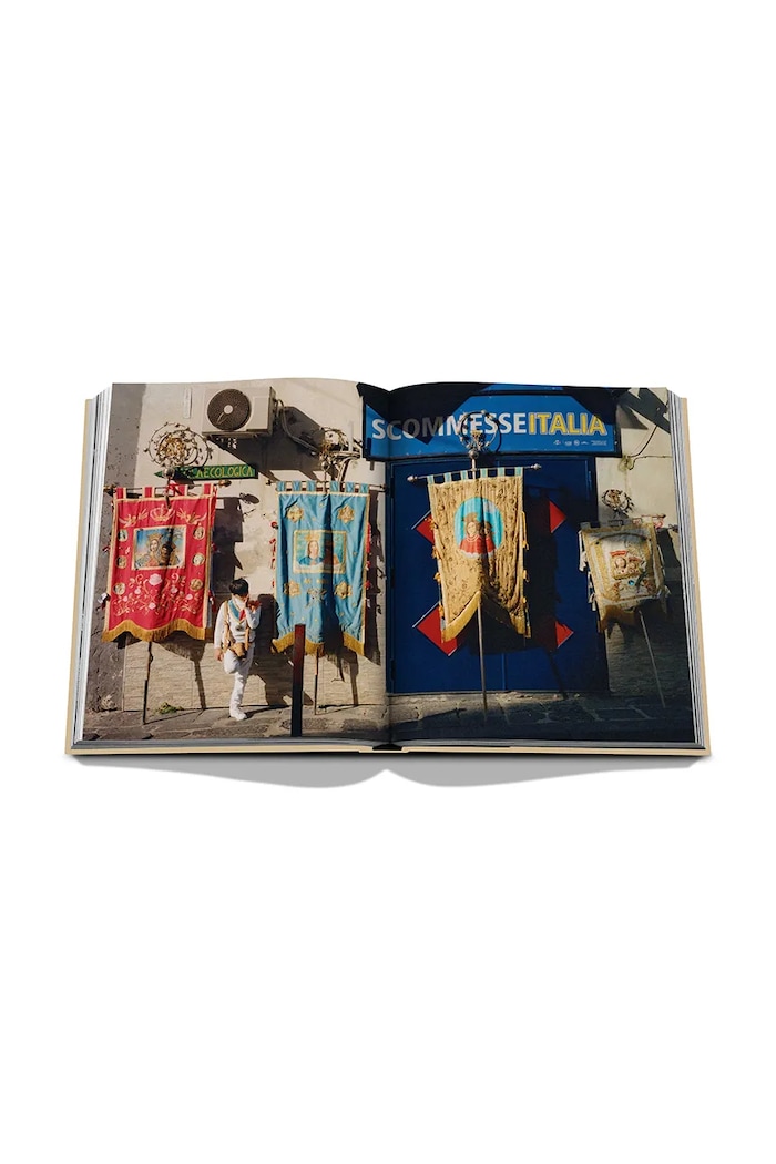 Assouline book Napoli Amore by Cesare Cunaccia — photo 5
