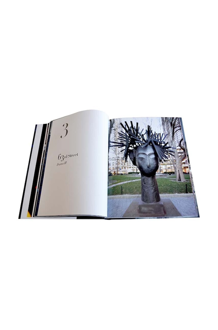 Assouline book Manolo Valdes: Broadway by James T. Murray, English — photo 3