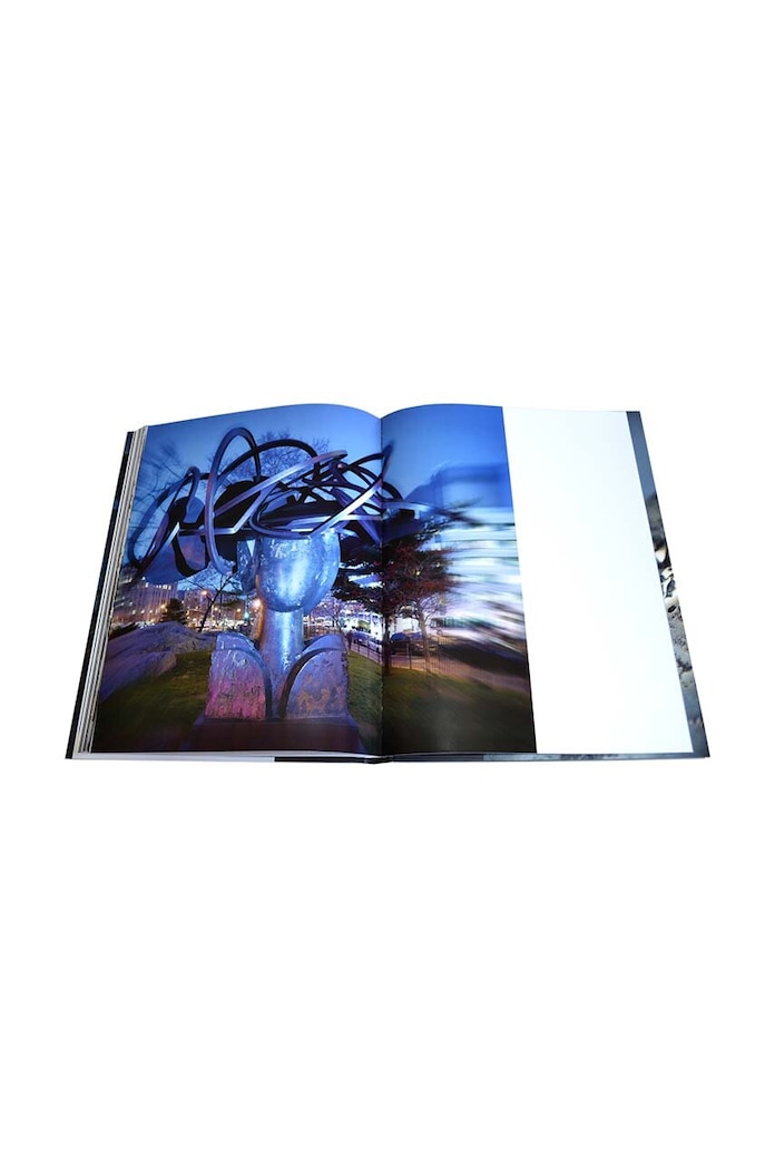 Assouline book Manolo Valdes: Broadway by James T. Murray, English — photo 6