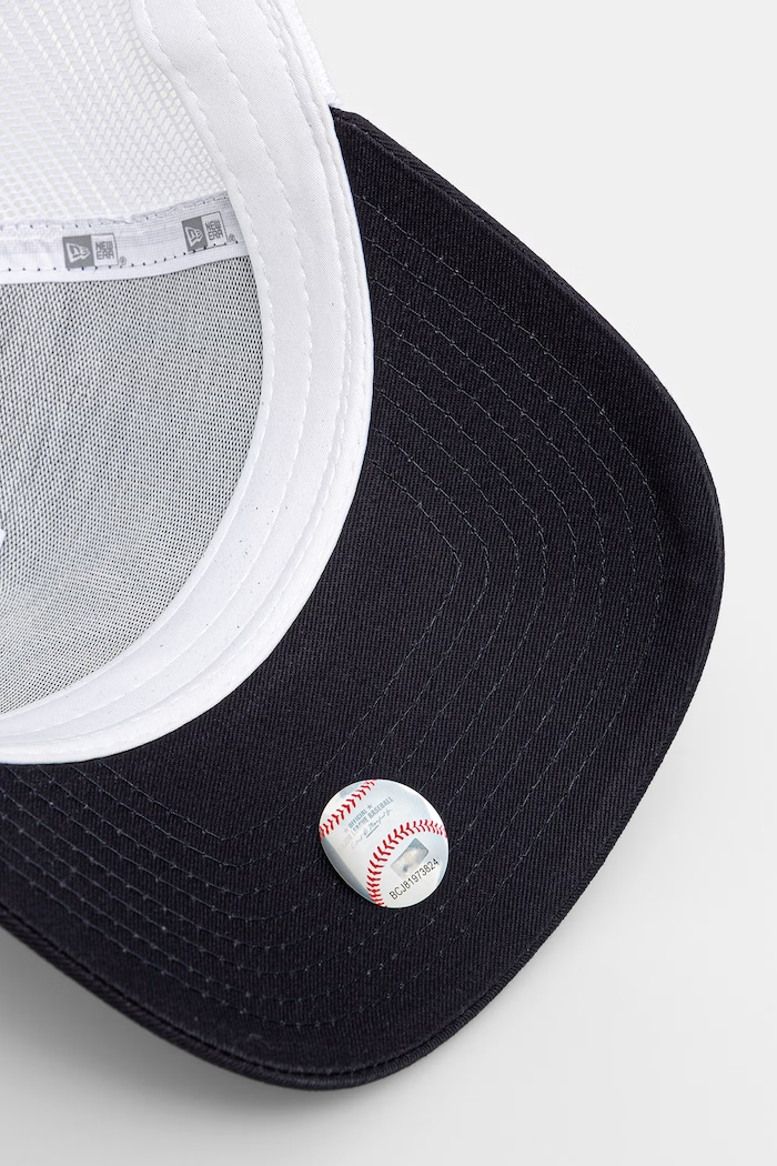 New Era MLB New York Yankees Clean A Frame Trucker Navy — photo 4
