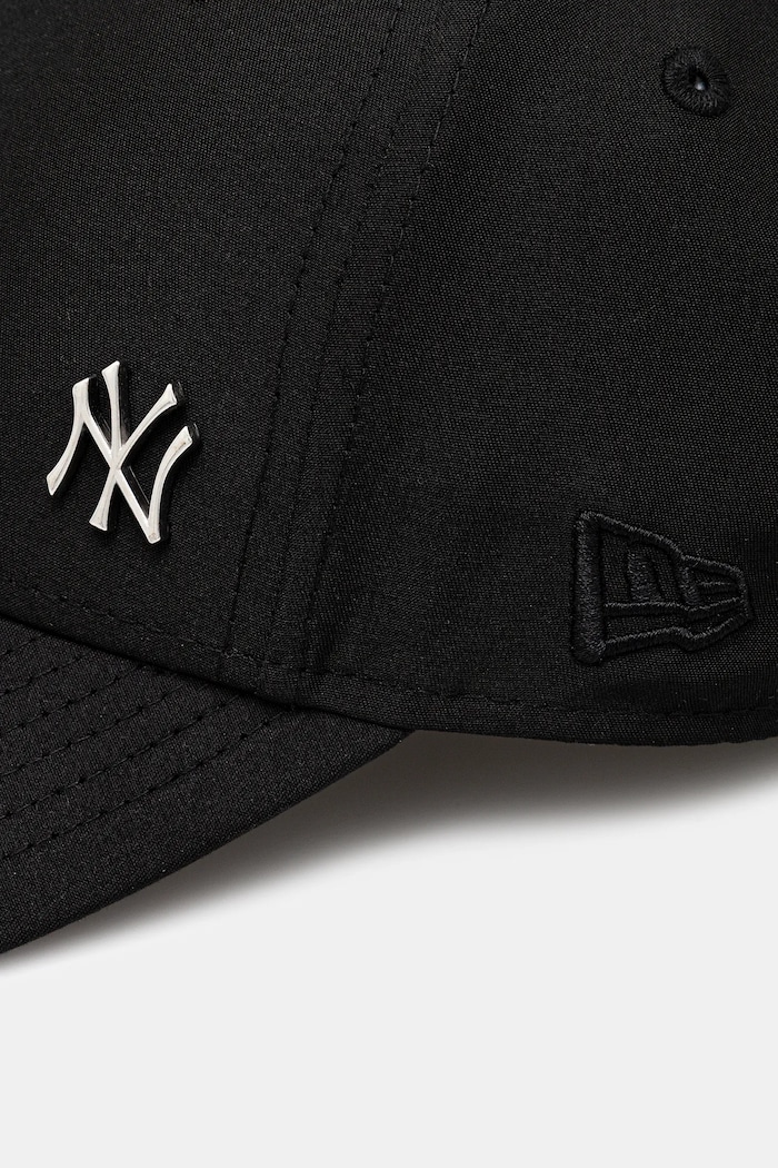 New Era beanie — photo 2