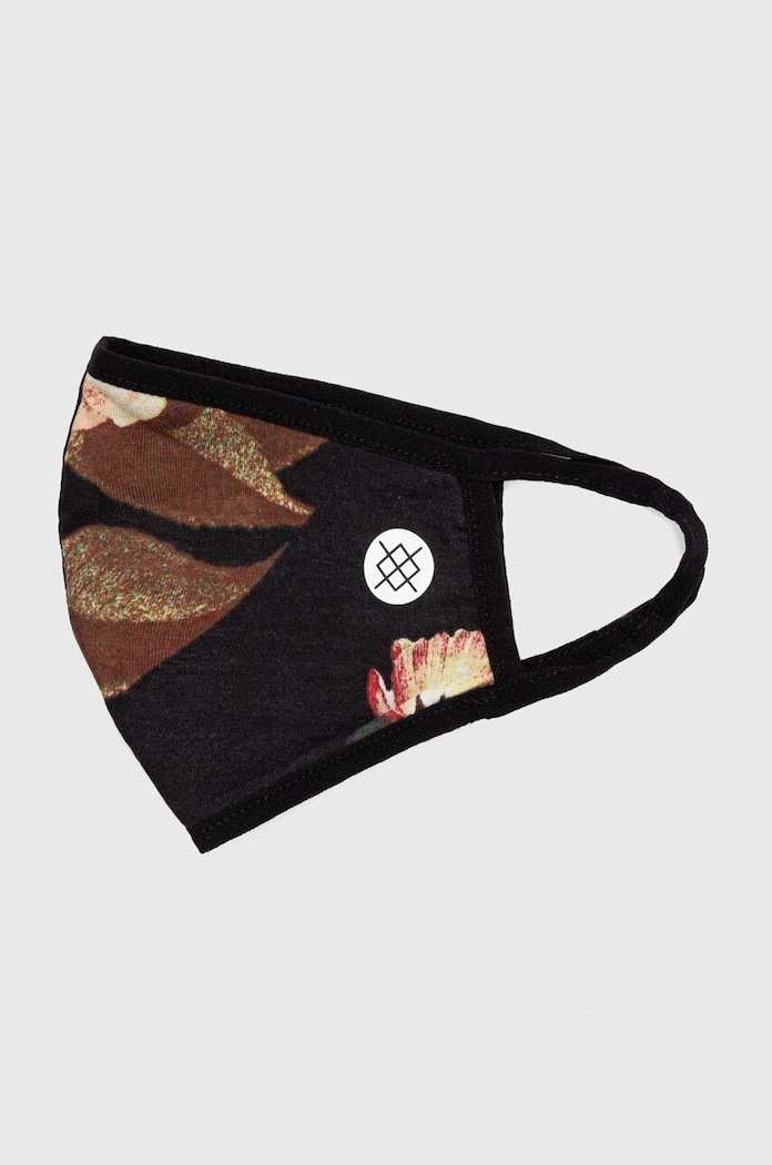 Stance protective face mask