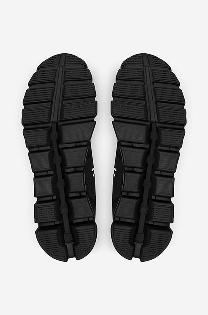 On sneakers Cloud 5 Waterproof — photo 2