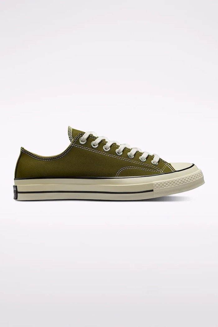 Converse plimsolls