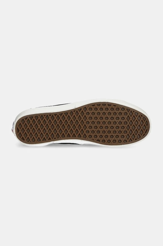 Vans trainers Clash The Wall — photo 5