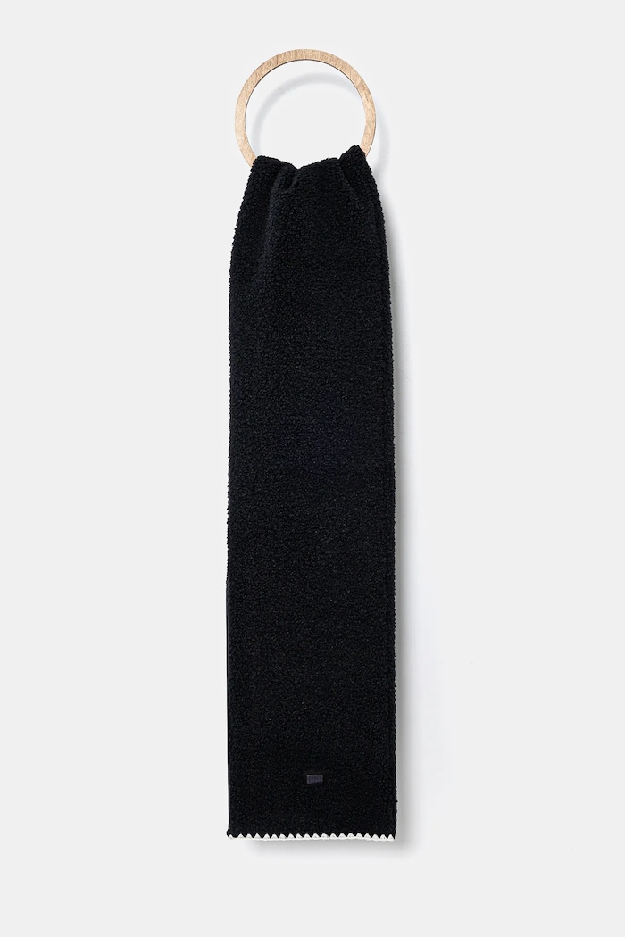 UGG scarf
