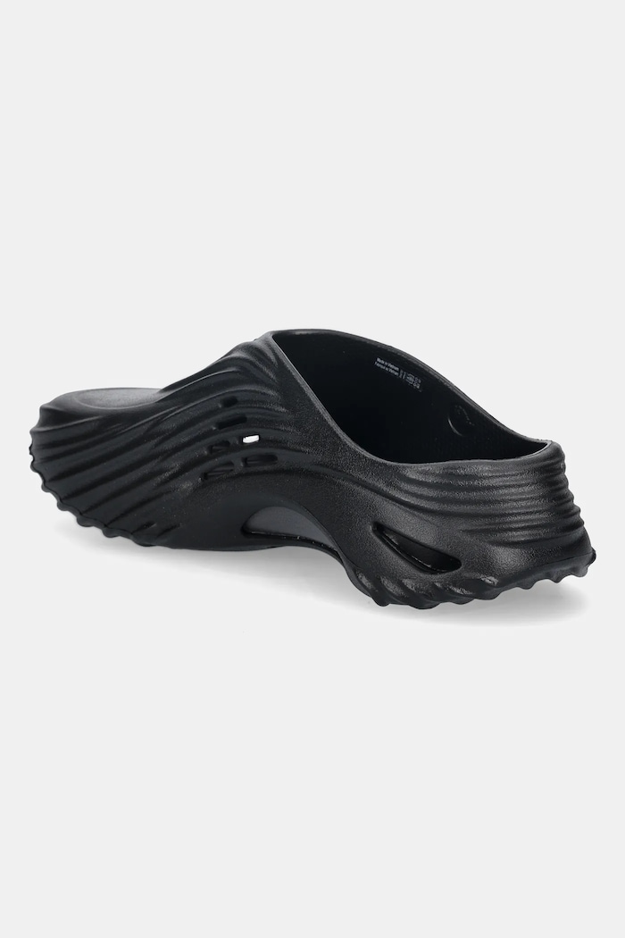 Crocs sliders Echo Wave Clog — photo 3