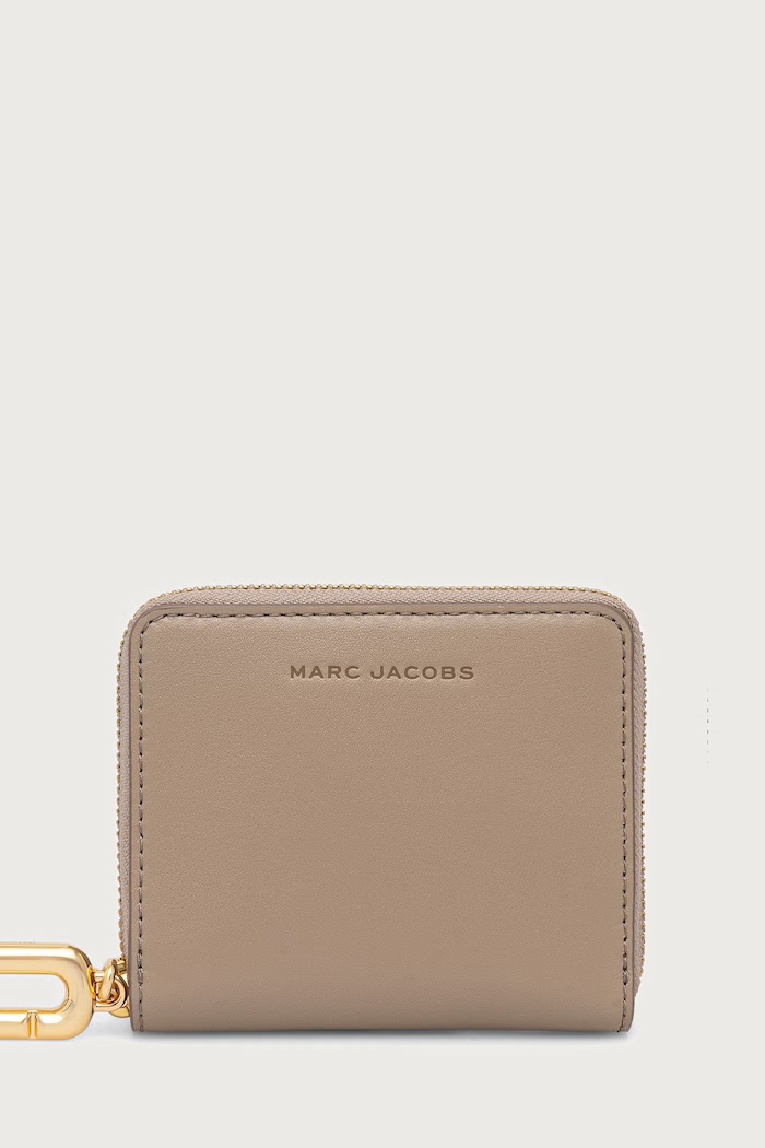 MARC JACOBS SLIM COMPACT WALLET leather Women's