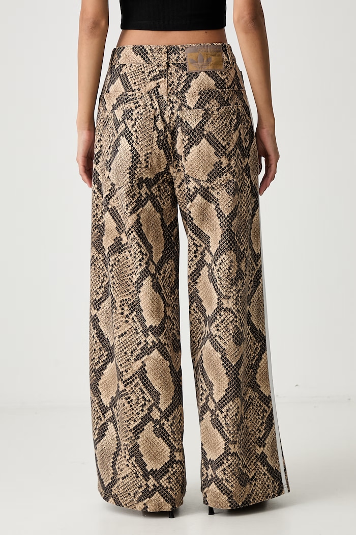adidas Originals wide leg jeans Women's — photo 3