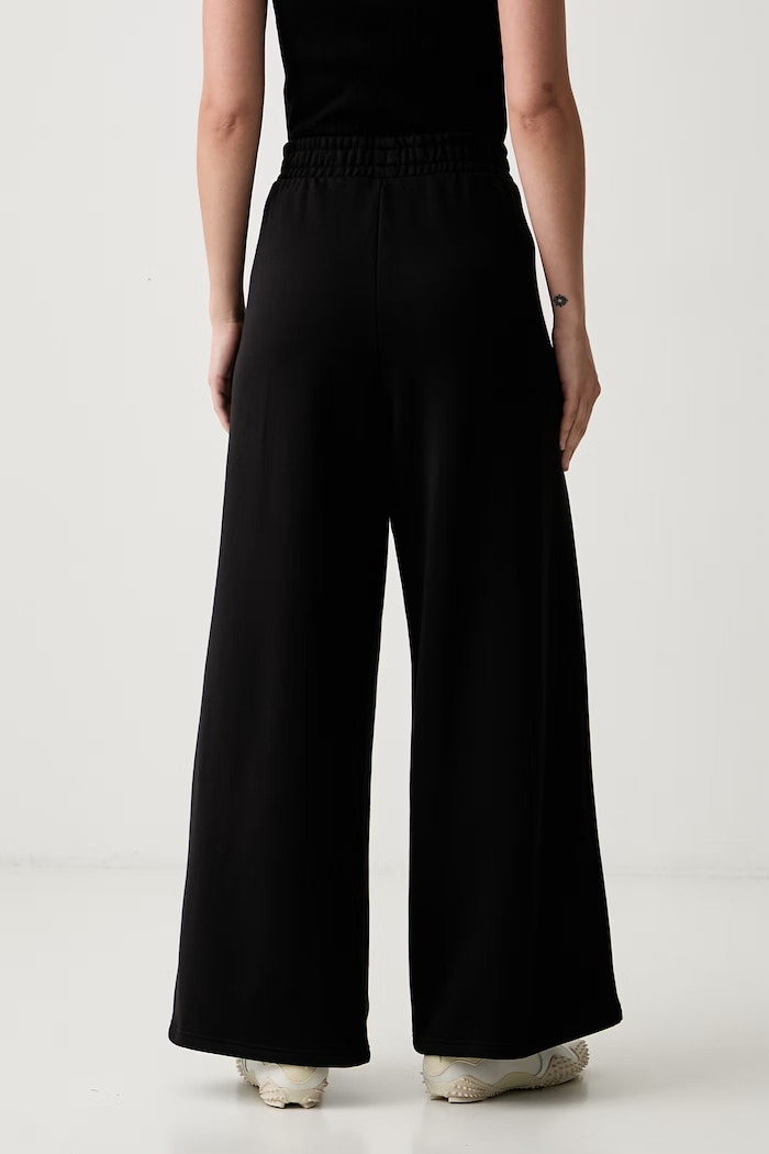 Puma Essentials sweatpants with cotton Women's — photo 3