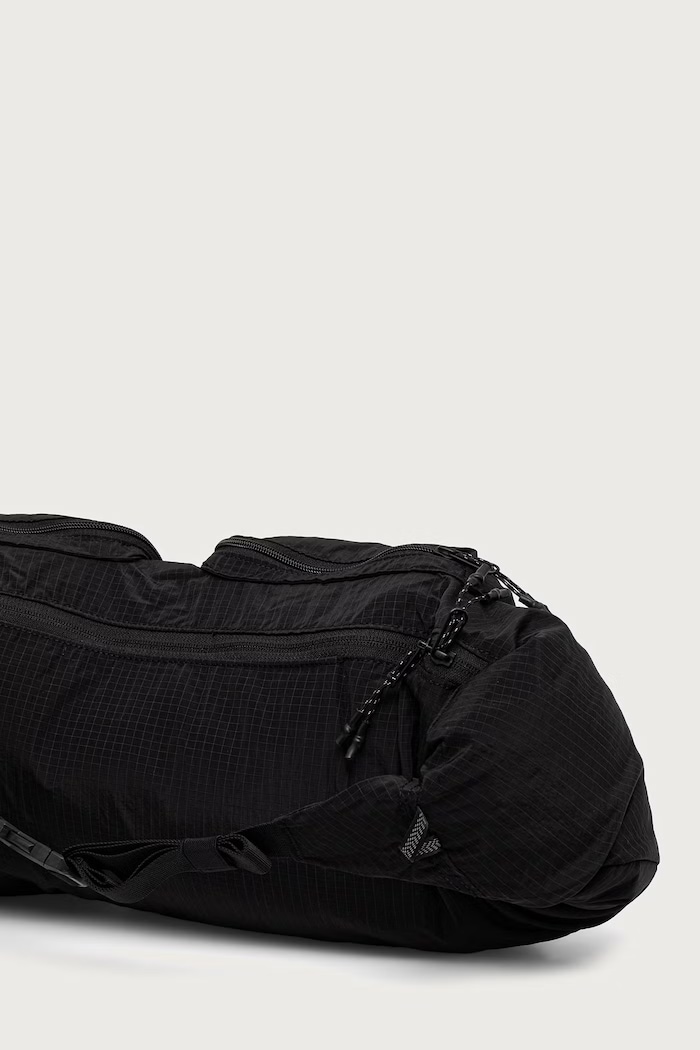 The North Face NEVERstop 18L belt bag Women's — photo 3