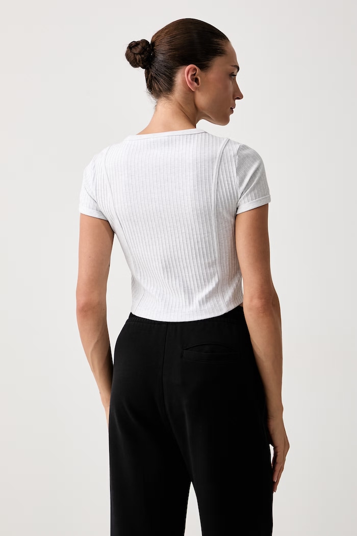 Puma Essentials Ribbed crop top Women's — photo 3