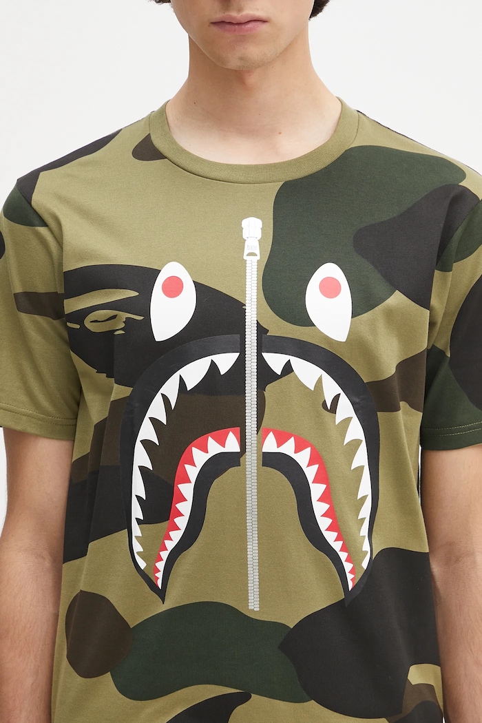 A Bathing Ape cotton t-shirt Giant 1St Camo Shark — photo 4