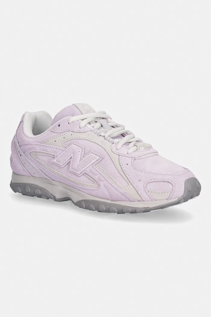 New Balance 204 Sneakers suede