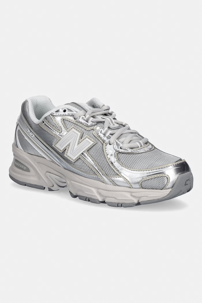 New Balance 740 Sneakers