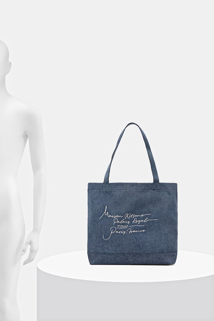Maison Kitsuné Poetic Script Women's denim shopper bag — photo 6